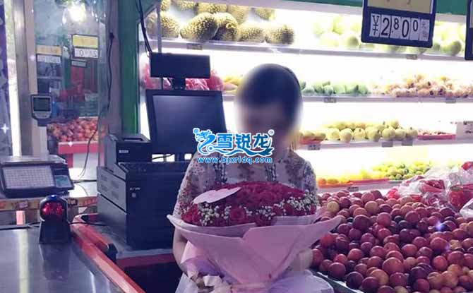 水果風(fēng)幕柜
